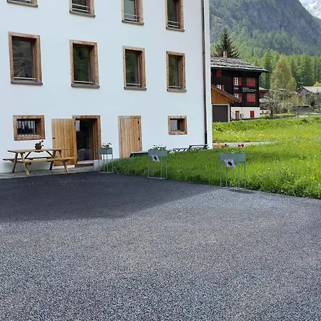 Haus Alte Baeckerei * رندة